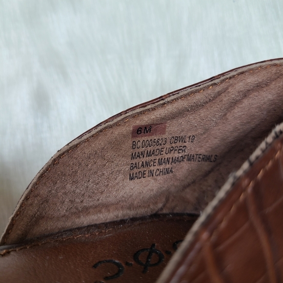B.O.C. Brown sandals - Picture 10 of 11